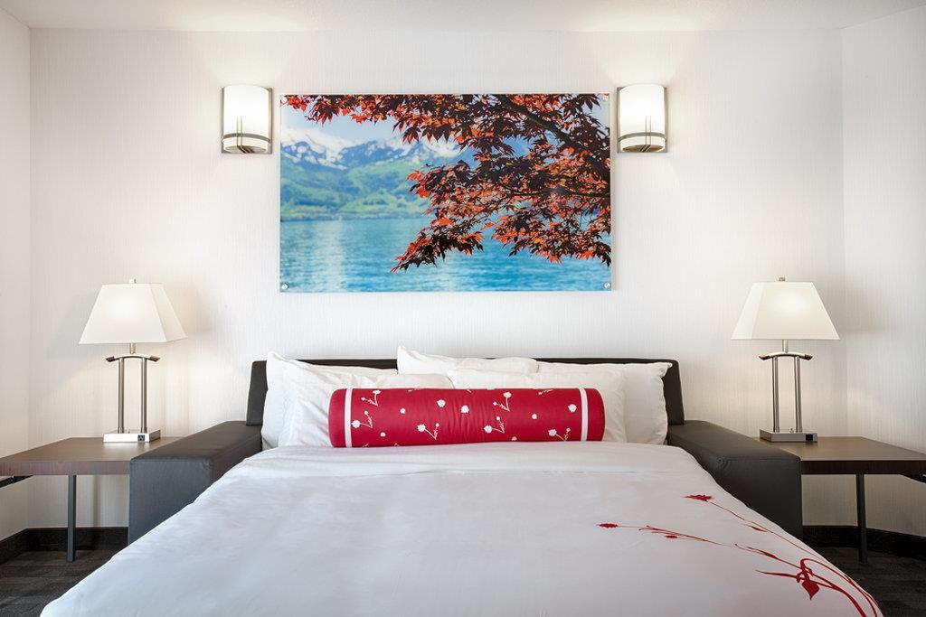 Hotel Elan YYC Quarto foto